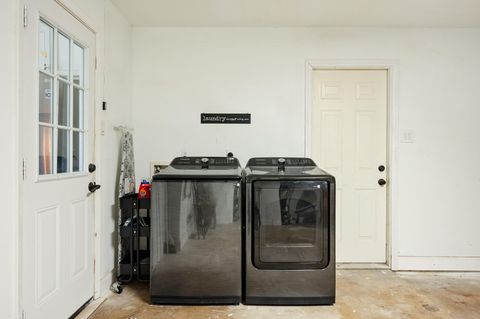 Tiny photo for 9651 Richmond Avenue, Houston, TX 77063 (MLS # 65788624)