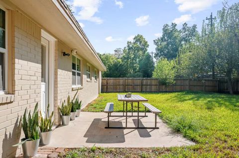 Tiny photo for 9651 Richmond Avenue, Houston, TX 77063 (MLS # 65788624)