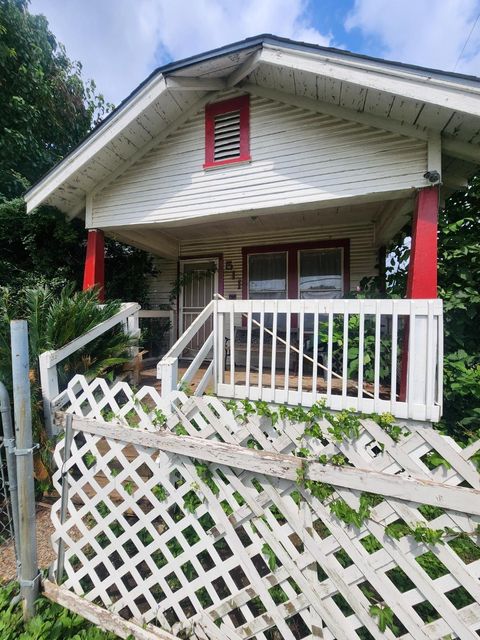 Photo of 332 Pennsylvania Street, Houston, TX 77029 (MLS # 51114657)