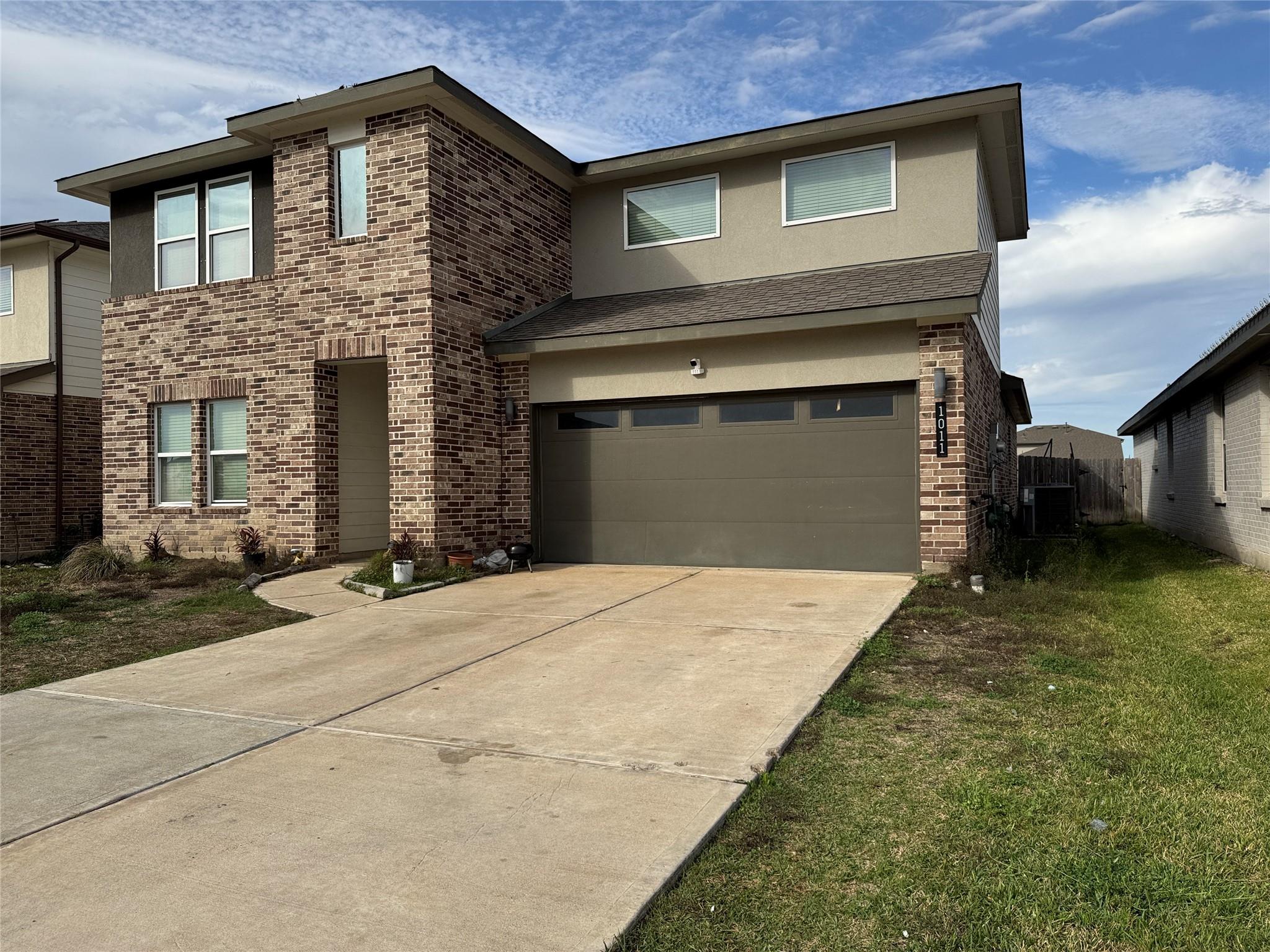 1011 Emerald Castle Drive