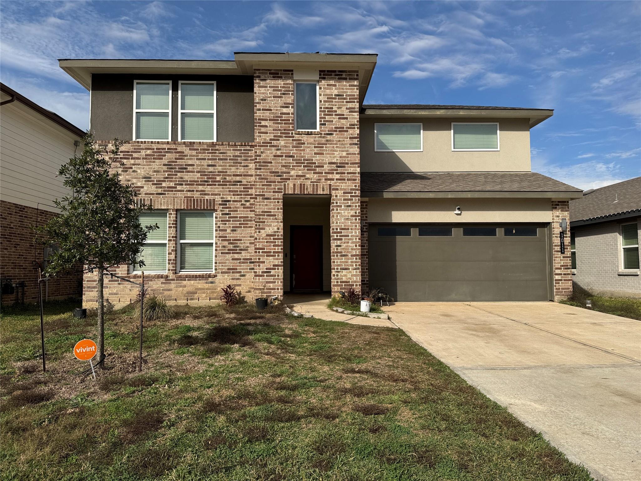1011 Emerald Castle Drive