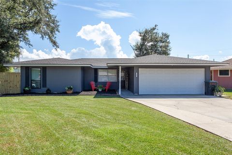 5308 W Groves Circle Groves TX 77619