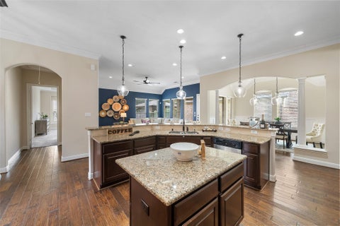 Photo of 34 Danby Place, The Woodlands, TX 77375 (MLS # 37012388)