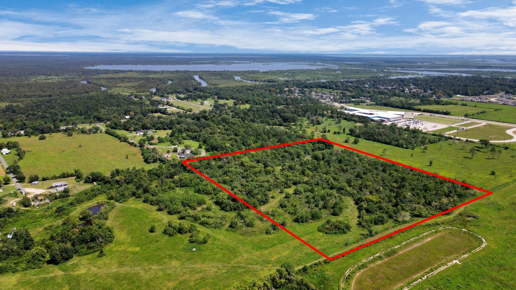 Photo of 253 Ford Lane Ln, Old River-Winfree, TX 77523 (MLS # 51238559)