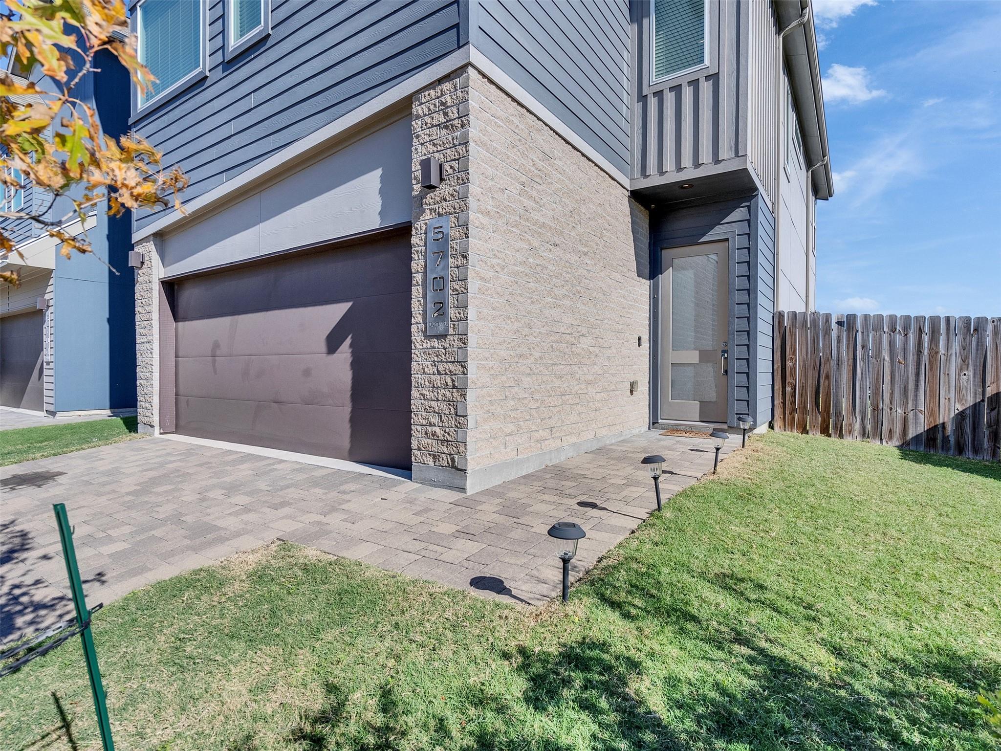 5702 Rucio Lane