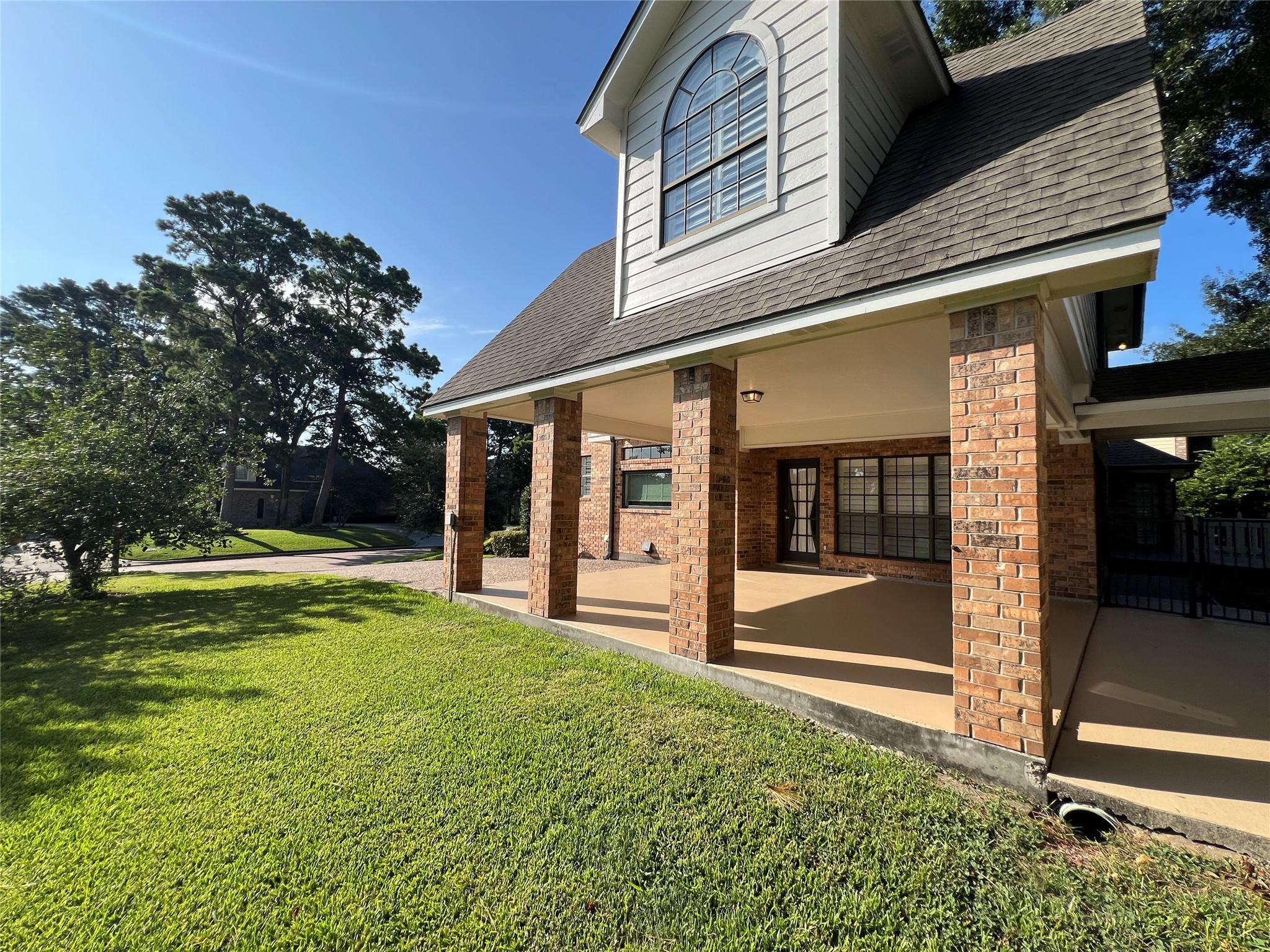 240 Edgewood Dr