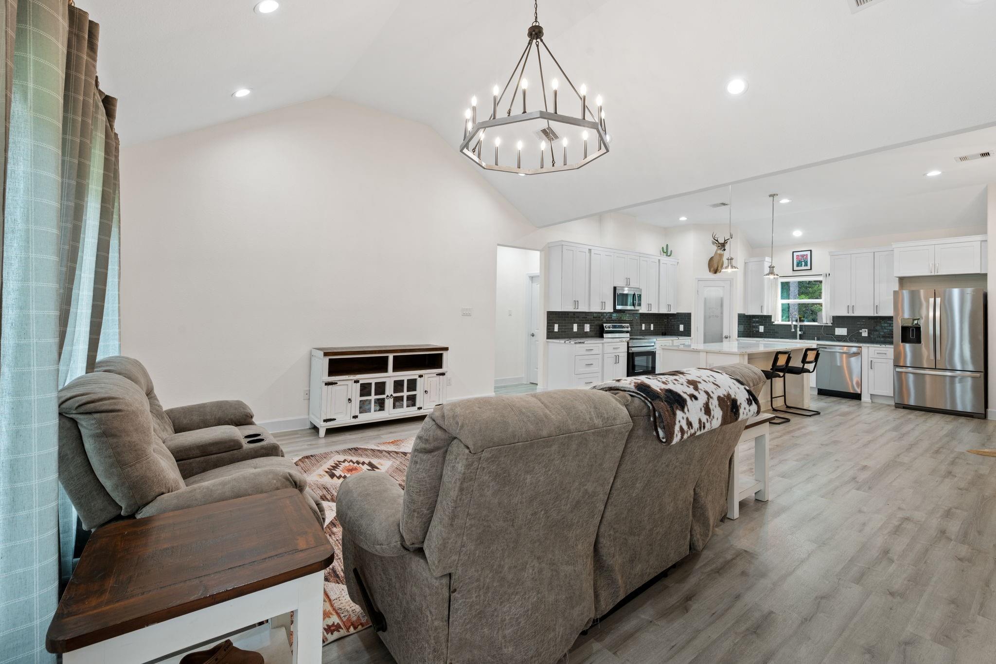 144 S Village Cove Loop
