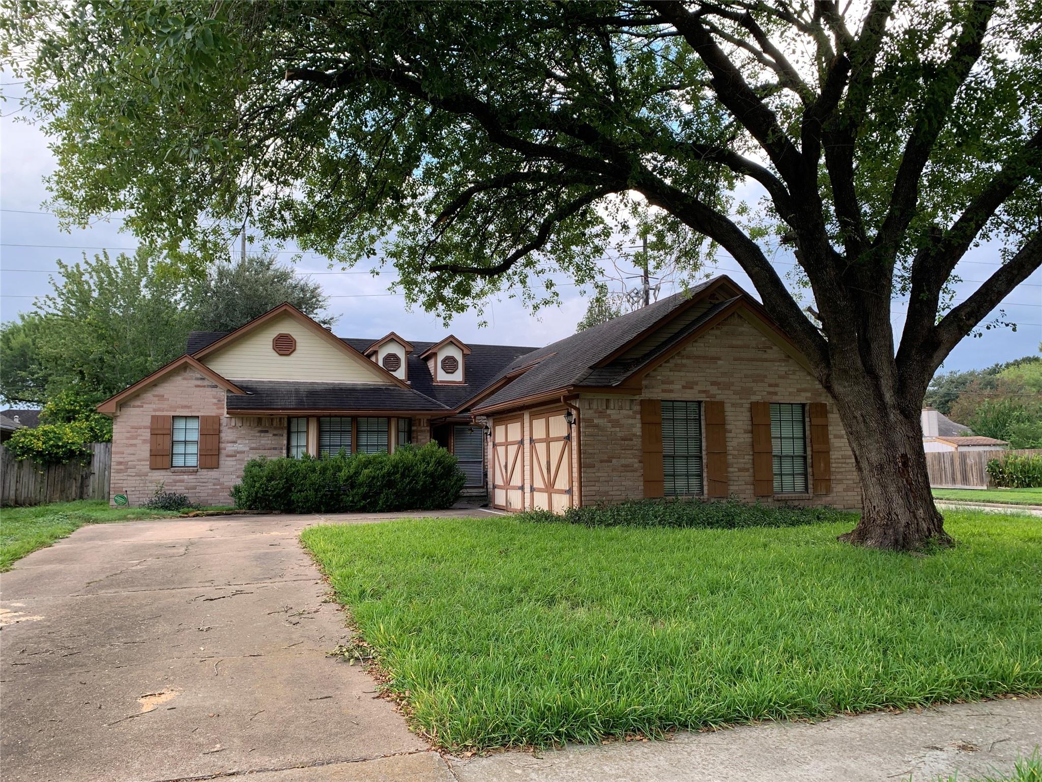 22835 Indian Ridge Lane