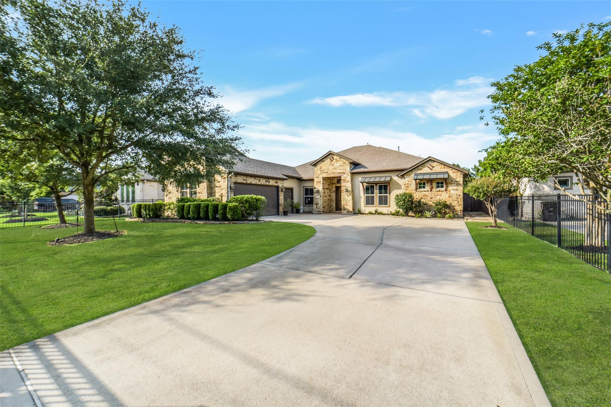 2721 Saddlehorn Trail