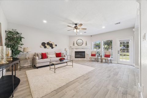 Photo of 16802 Willow Bend Court, Sugar Land, TX 77479 (MLS # 93016032)