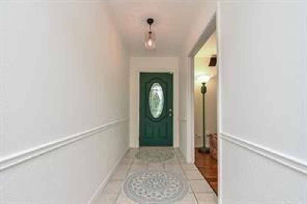 Photo of 101 Pin Oak Drive, Baytown, TX 77520 (MLS # 43508242)