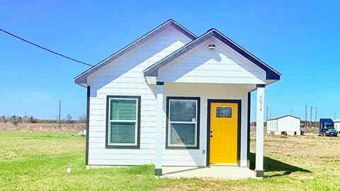 Photo of 7014 5914 02, Cleveland, TX 77327 (MLS # 55774906)