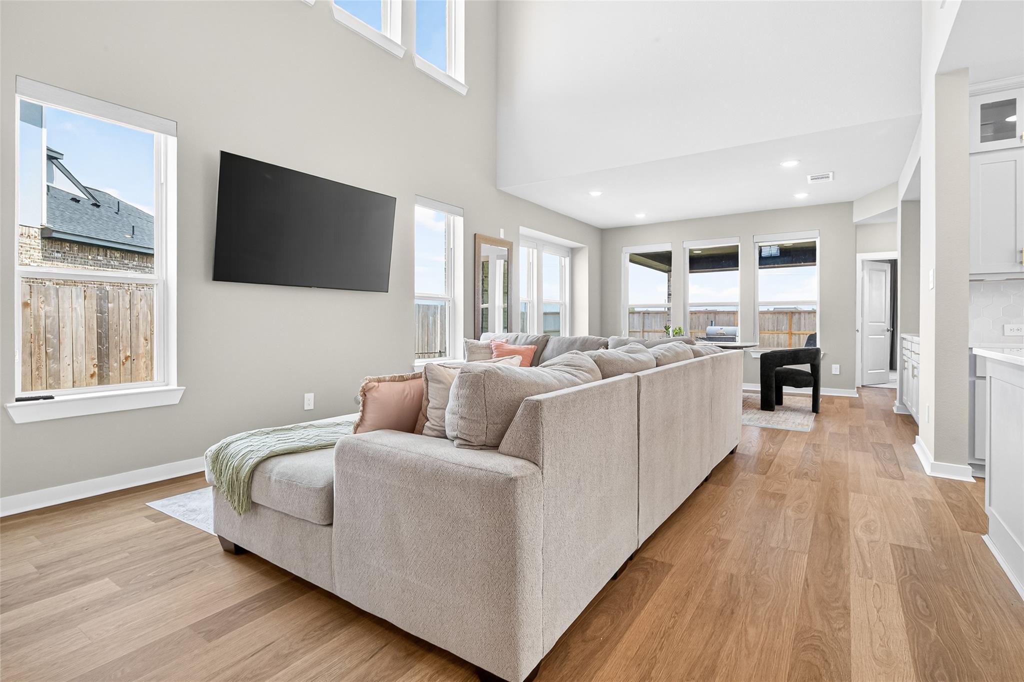 2342 Fresh Flower Way