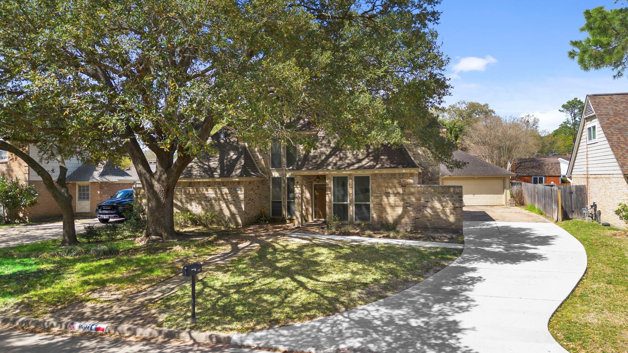 1607 Durfey Lane
