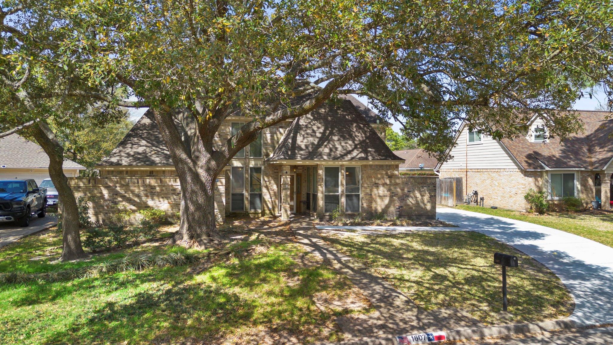 1607 Durfey Lane