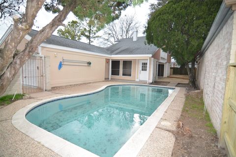 Photo of 7010 Camino Verde Drive, Houston, TX 77083 (MLS # 47876291)