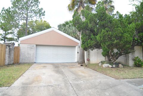 Photo of 7010 Camino Verde Drive, Houston, TX 77083 (MLS # 47876291)