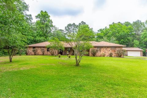 Photo of 995 Strickland Street, Vidor, TX 77662 (MLS # 33301661)