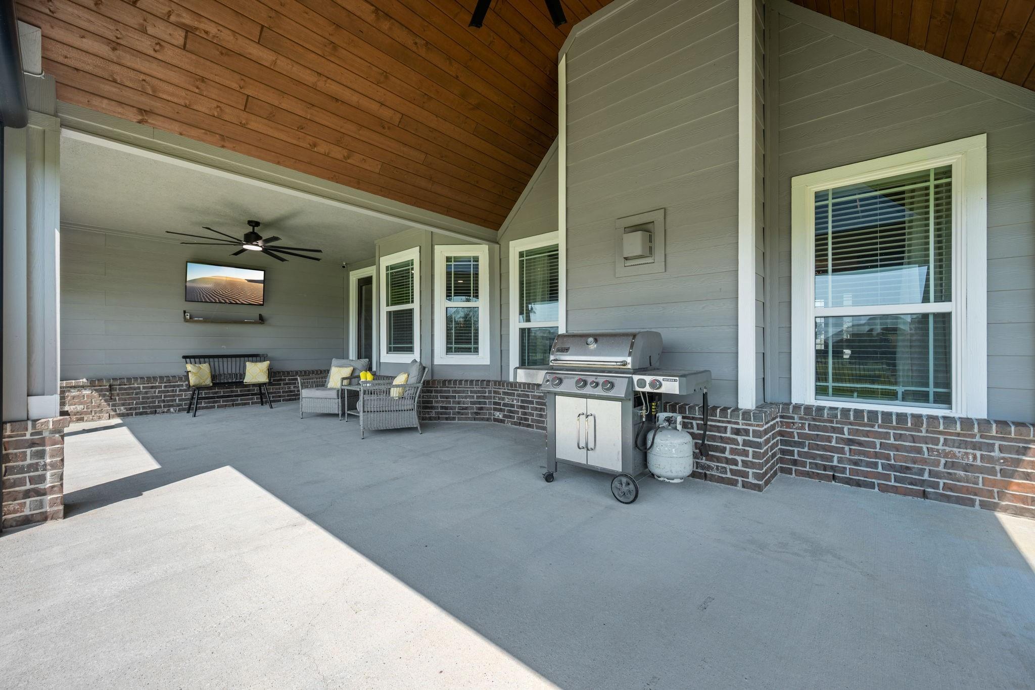 14614 Saratoga Lane