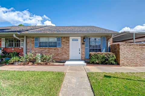 Photo of 1104 W Tri Oaks Lane #119, Houston, TX 77043 (MLS # 31281327)