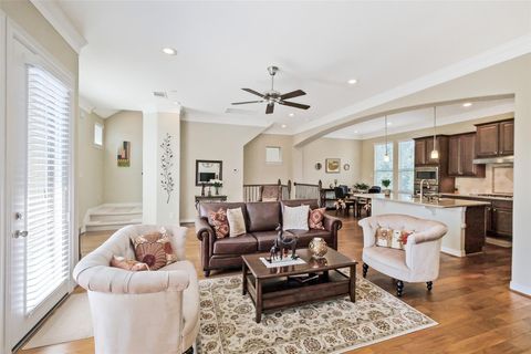 Photo of 12255 Oxford Crescent Circle, Houston, TX 77082 (MLS # 27282504)