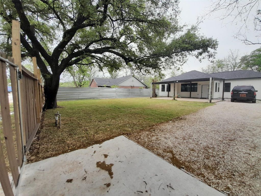 Photo of 7828 Pardee Street, Houston, TX 77028 (MLS # 4240682)