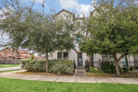 Photo of 314 Palmer Street, Houston, TX 77003 (MLS # 47288265)