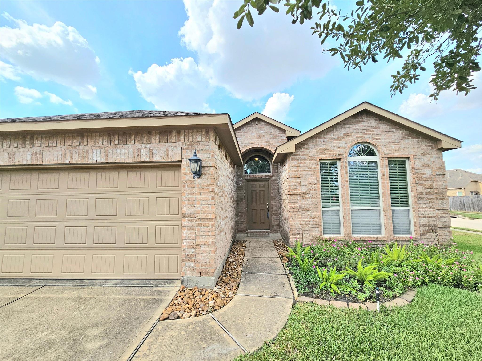 3423 Daniel Falls Lane