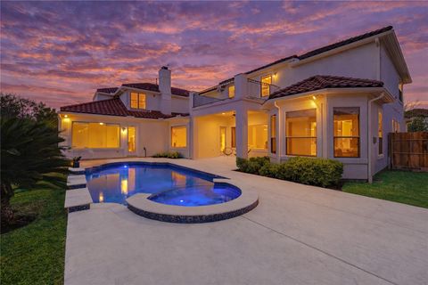 Photo of 14014 Hampton Cove Drive, Houston, TX 77077 (MLS # 3593890)