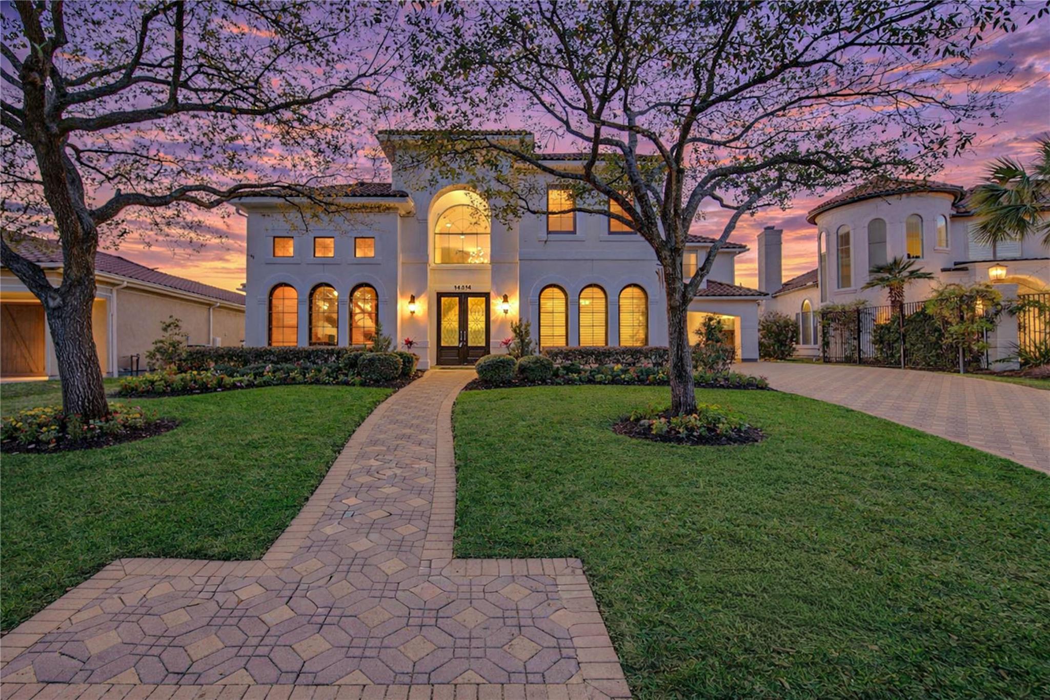 14014 Hampton Cove Drive