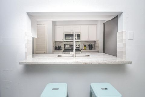 Tiny photo for 1804 Stoney Brook Drive #202, Houston, TX 77063 (MLS # 2596323)