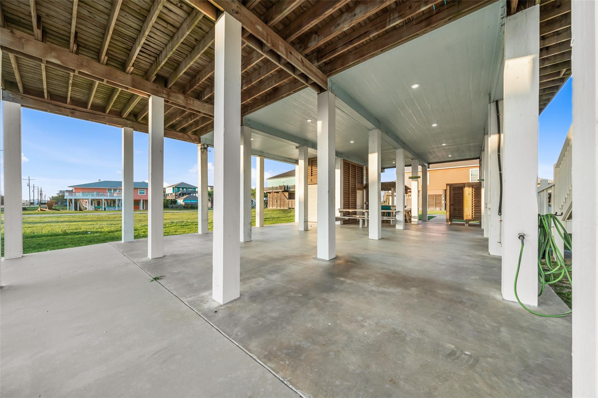 876 Palmetto Drive