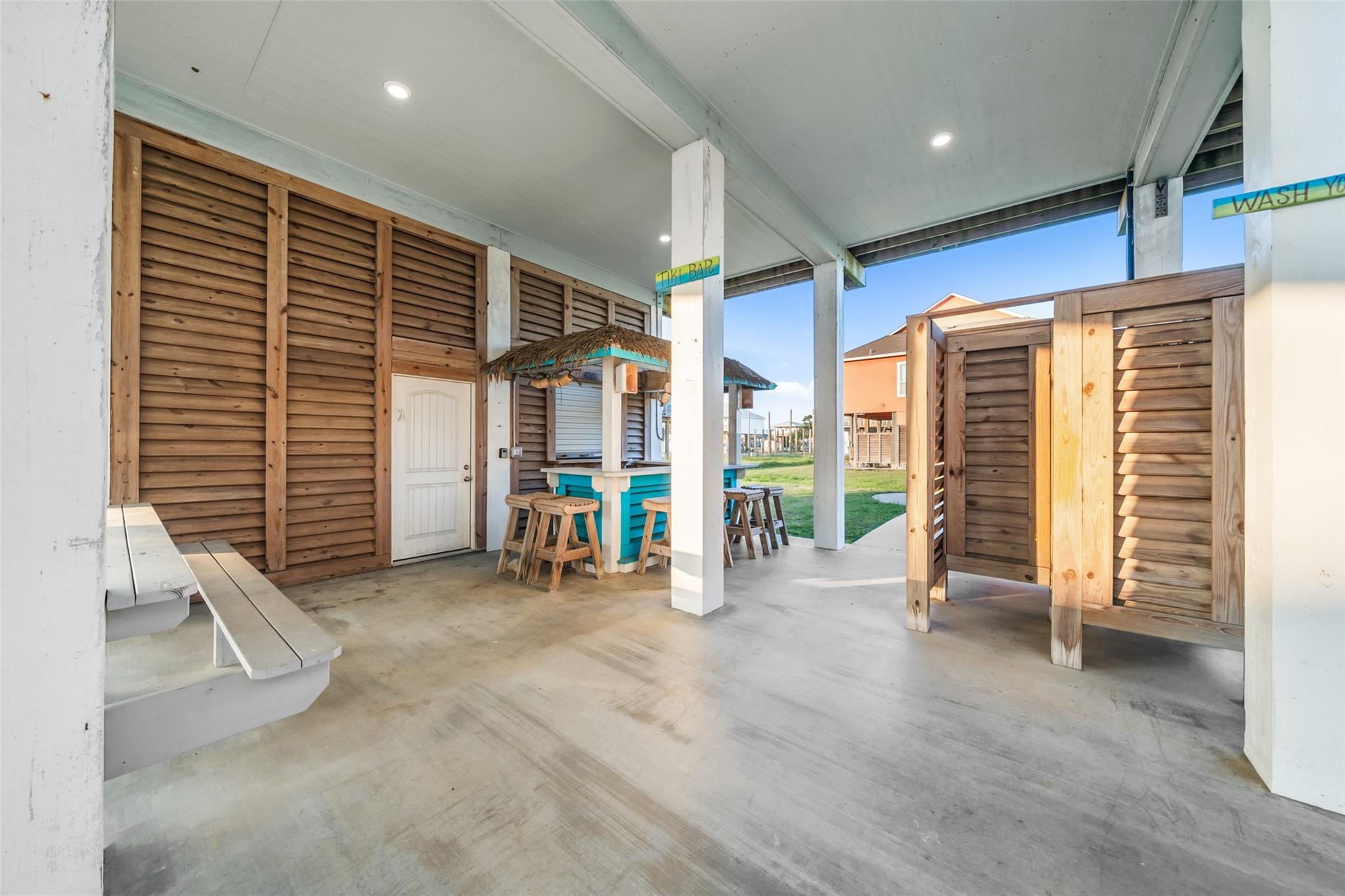 876 Palmetto Drive