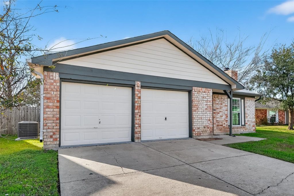 Photo of 6515 Morrisglen Court, Houston, TX 77084 (MLS # 64546634)