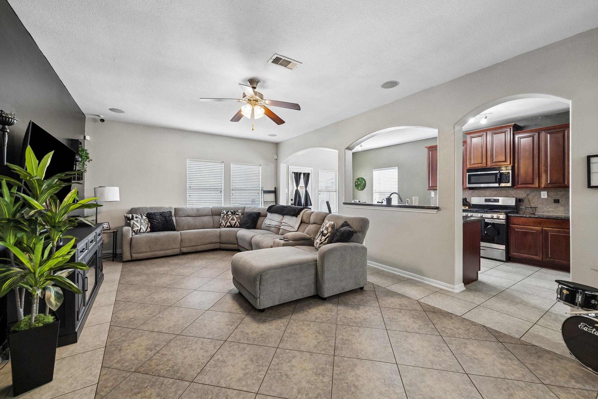 10051 Lynnwood Drive