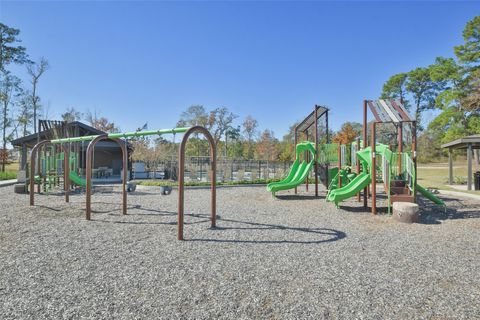 Tiny photo for 14012 Paddlefish Drive, Conroe, TX 77384 (MLS # 16897736)