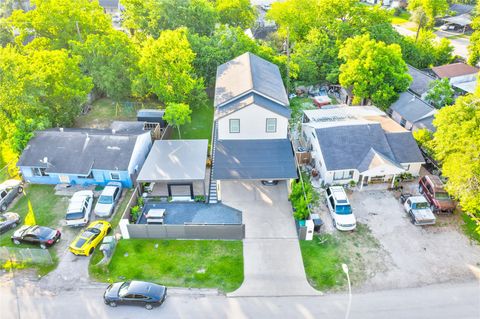 Tiny photo for 7314 Iwo Jima Road, Houston, TX 77033 (MLS # 85407282)