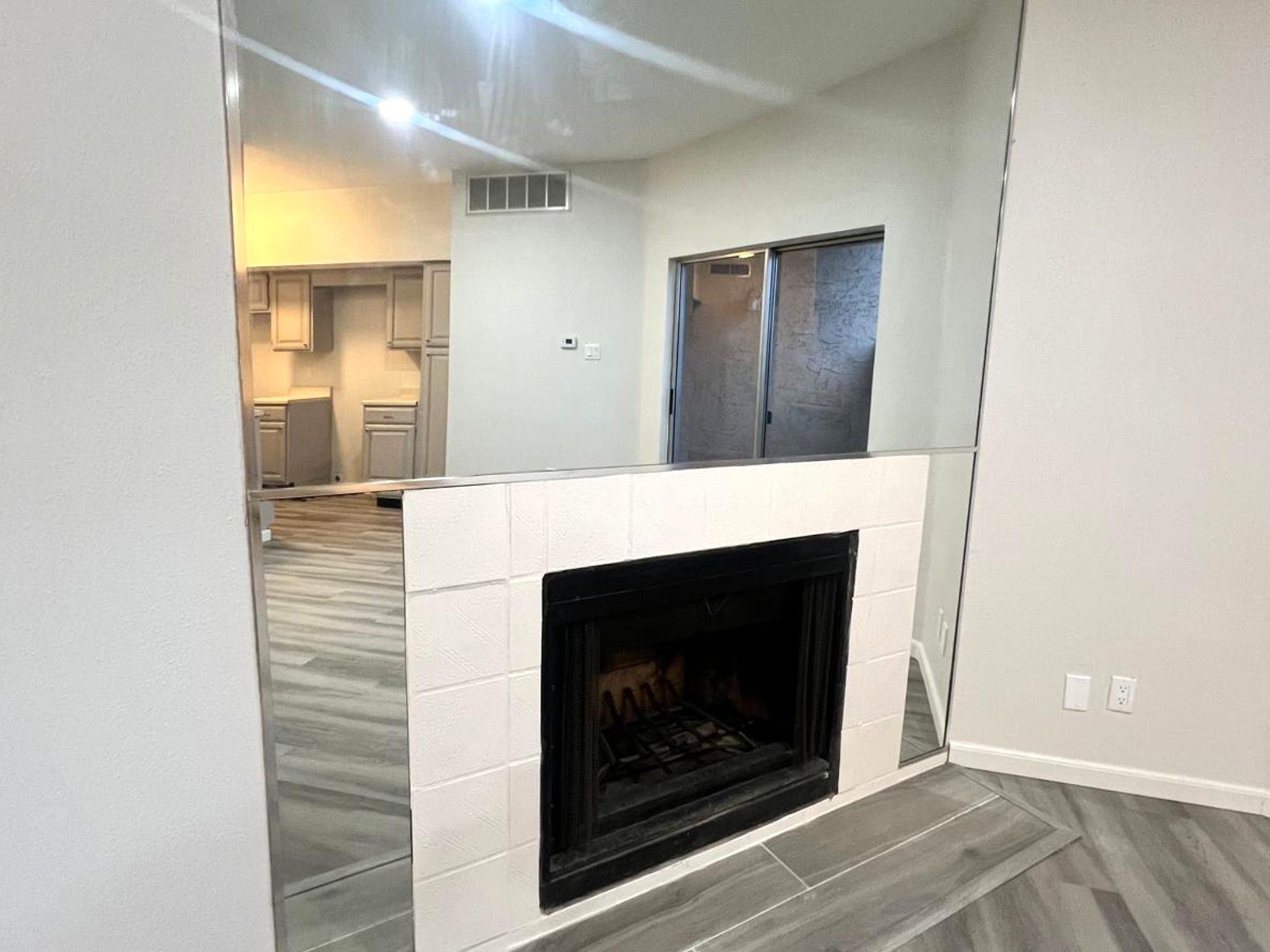 10855 Meadowglen Lane 903