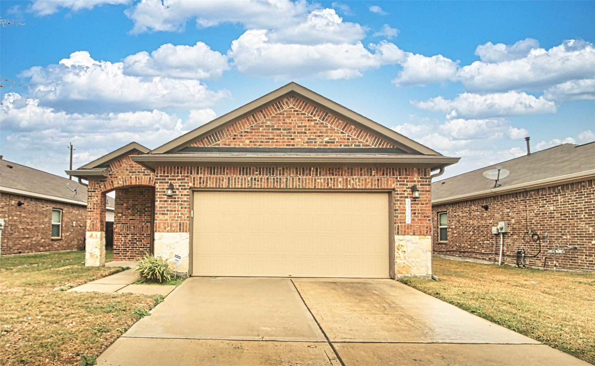 2322 Patriot Bend