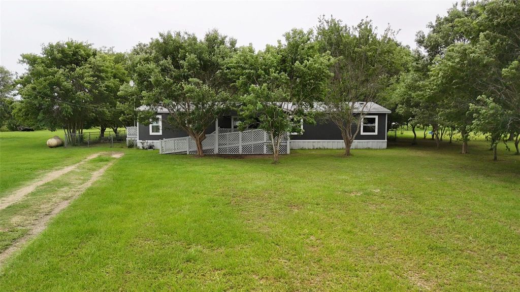 Photo of 1875 Kayleen Ln Ln, Sealy, TX 77474 (MLS # 78386518)