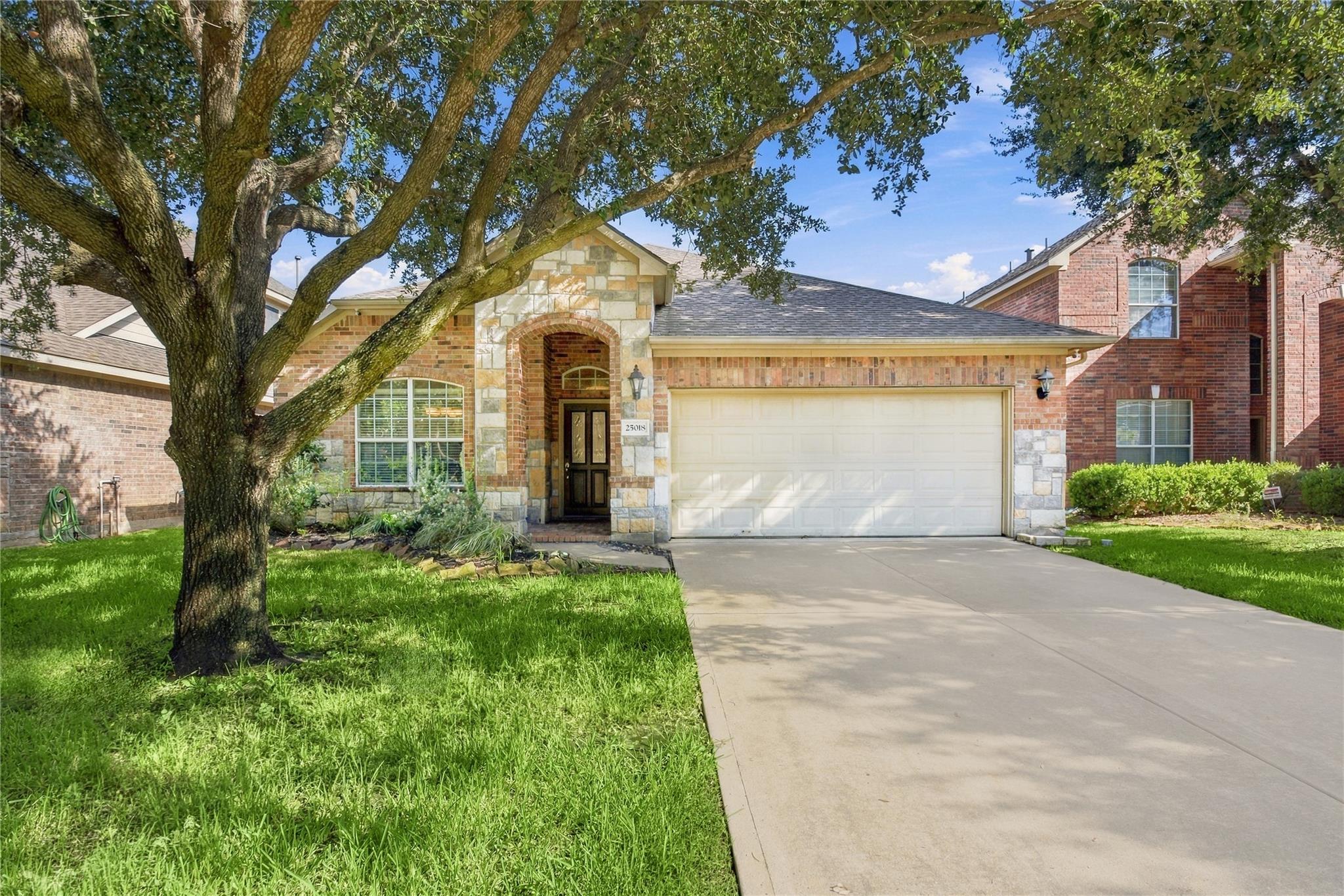 25018 Lakecrest Manor Drive