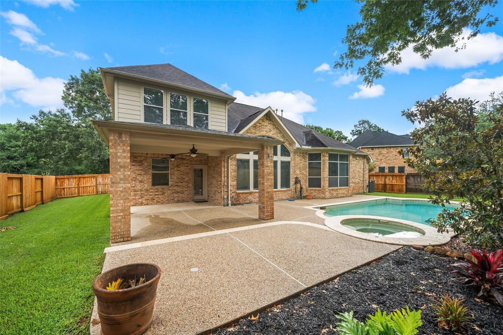 Photo of 6014 Shady Birch Hollow, Houston, TX 77345 (MLS # 63765961)