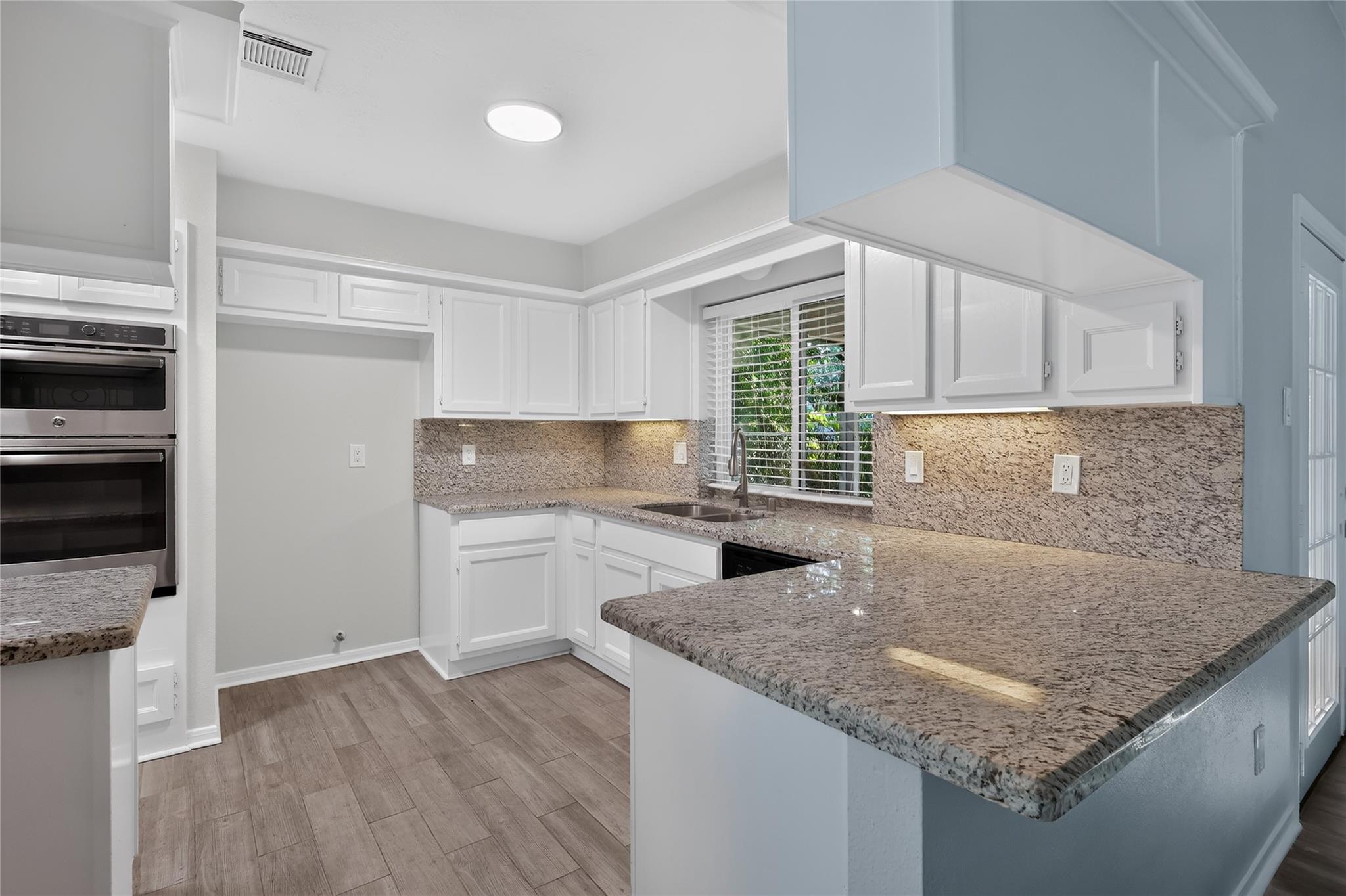 2747 Colony Drive