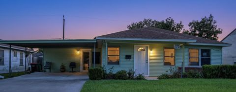 Photo of 2004 W Gulf Street W, Baytown, TX 77520 (MLS # 69746820)