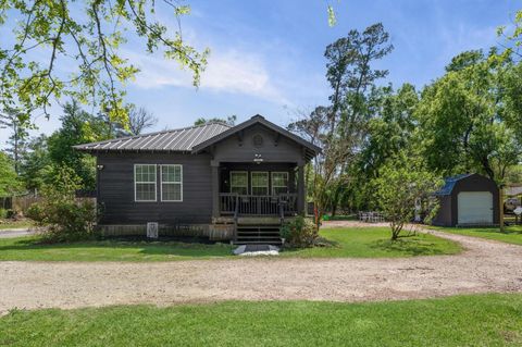 Homes For Sale - 10002 Twisted Oak St<br/> Baytown, TX 77521