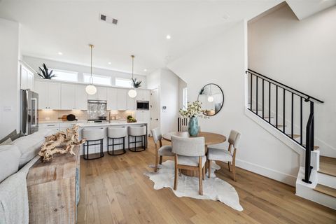 Photo of 2208 Dennis Street, Houston, TX 77004 (MLS # 39787450)