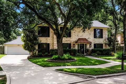 Photo of 16535 Laurelfield Drive, Houston, TX 77059 (MLS # 46318586)
