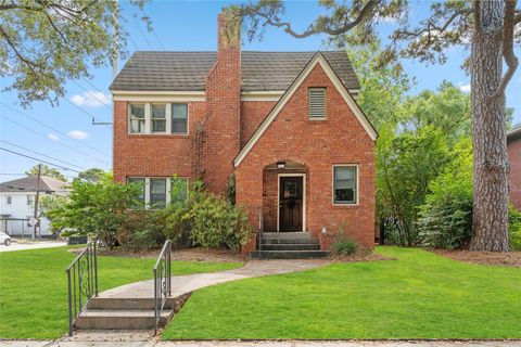 Photo of 1701 Hawthorne Street, Houston, TX 77098 (MLS # 63906751)