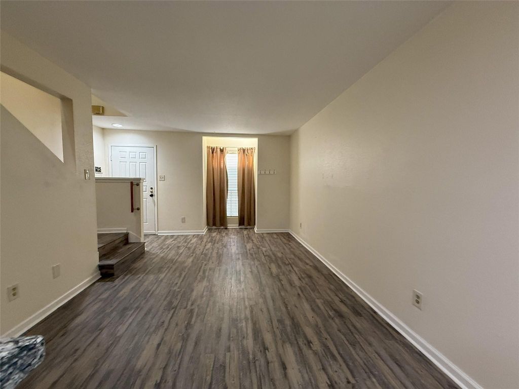 Photo of 2100 Wilcrest Drive #107, Houston, TX 77042 (MLS # 61883295)