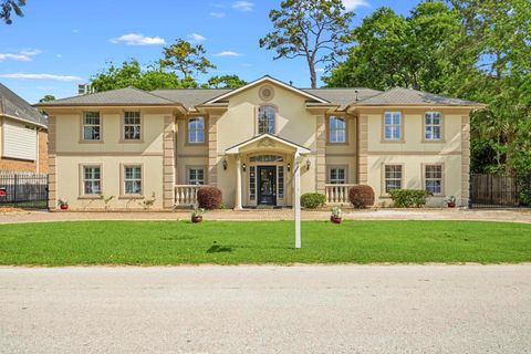 Photo of 11730 Denise Drive, Houston, TX 77024 (MLS # 70905995)